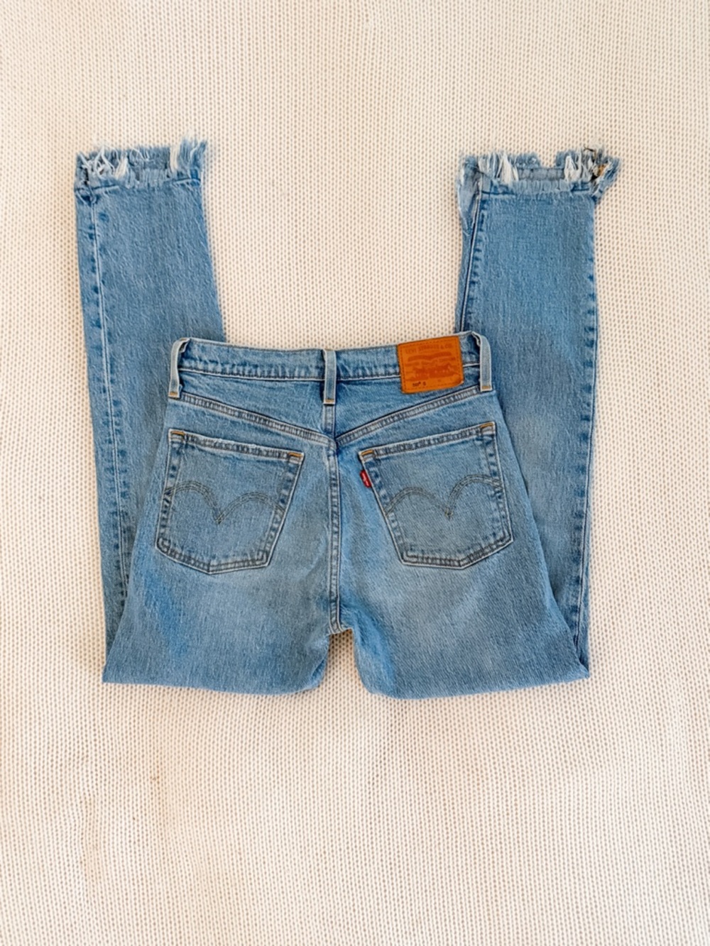 Levi’s 501 Straight Leg Jeans Light Wash Raw Hem Vintage Style Size 25 - Picture 3 of 10